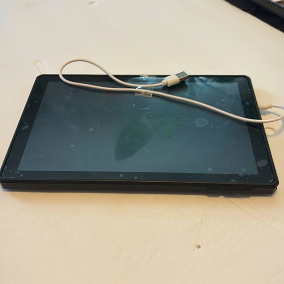 bold like us Other - Tablet - Used- locked